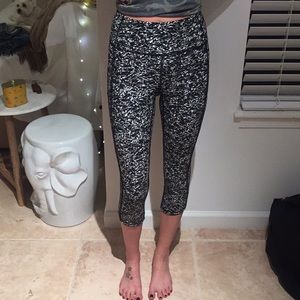 Lulu Lemon High waisted crop leggings